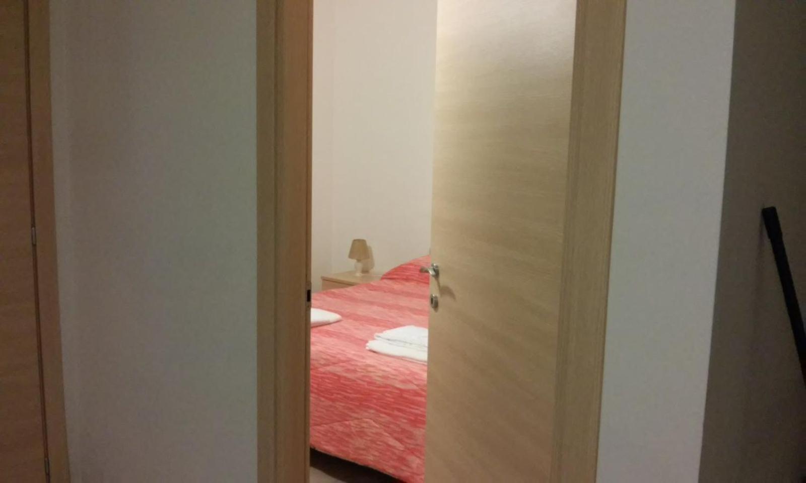 Porta Del Sole Apartment Манфредония Екстериор снимка